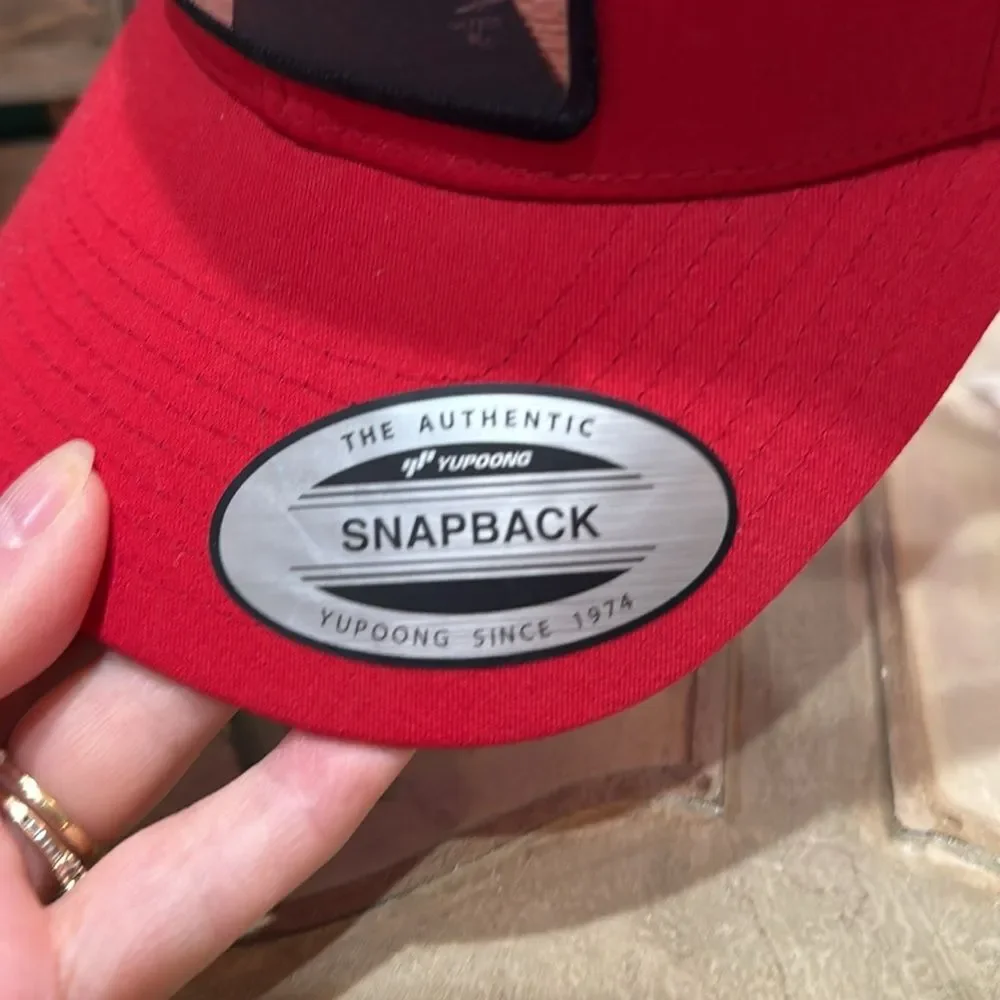 NWT Cocky Rooster Snapback Mesh Trucker Cap Hat Red